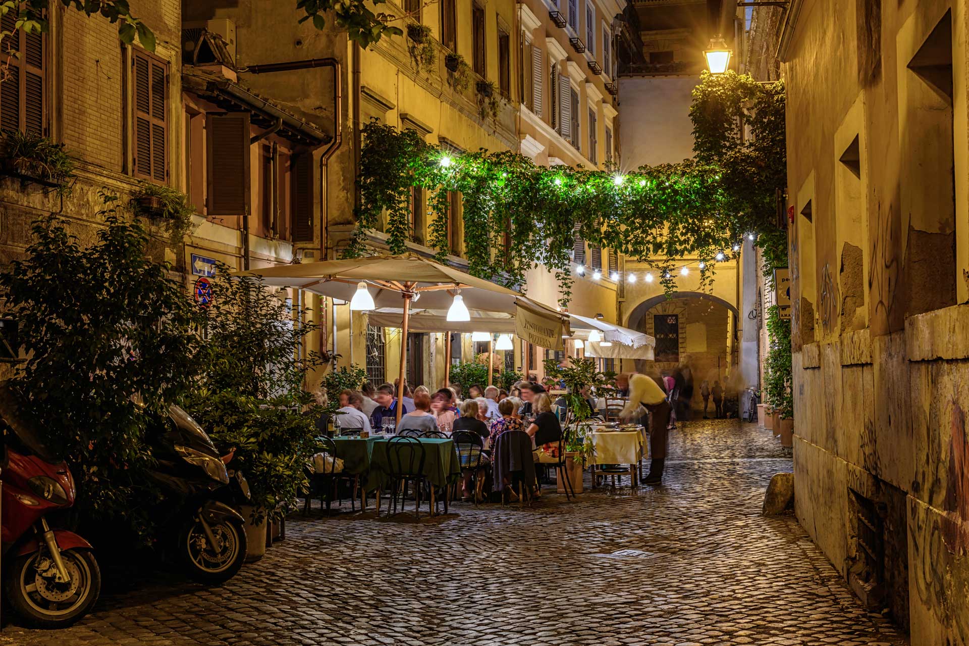 Eating in Italy The Do's and Don'ts of Italian Etiquette Tuscany Now