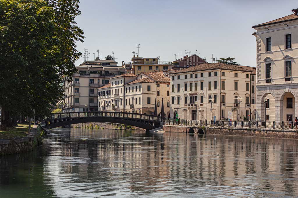 Buranelli canal view