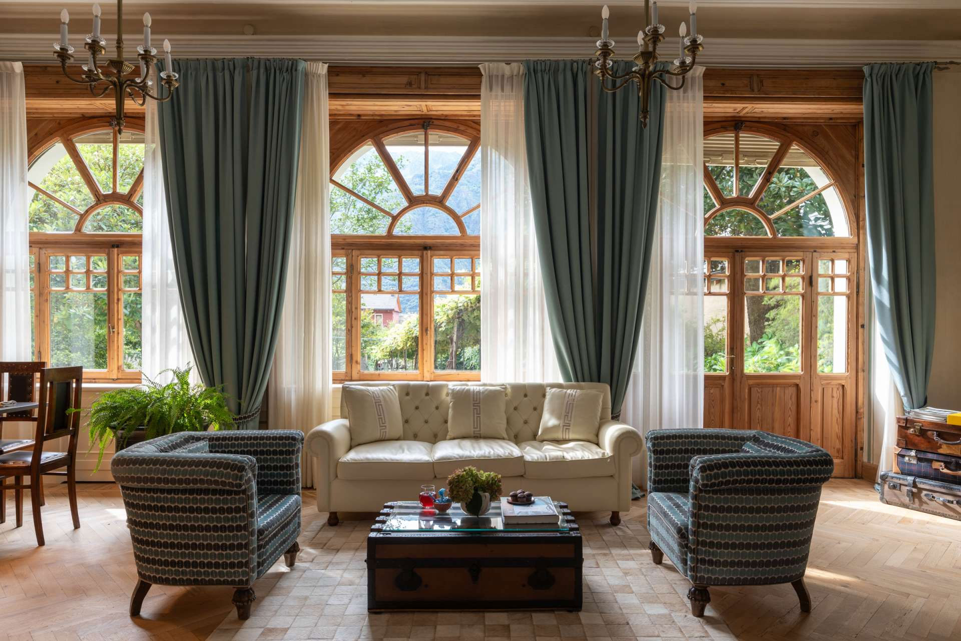 Ca' Corniolo Maggiore Choose from several relaxed seating areas overlooking the peaceful, walled front garden