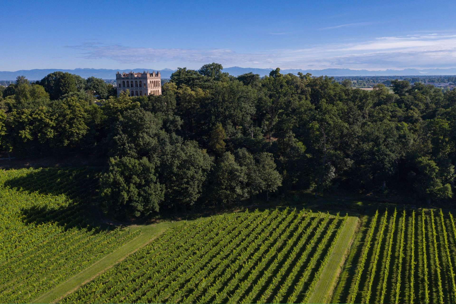 Ca di lista - Designed in the 16th-century as a hunting lodge by Dario Variotari, architect, painter and apprentice of Veronese