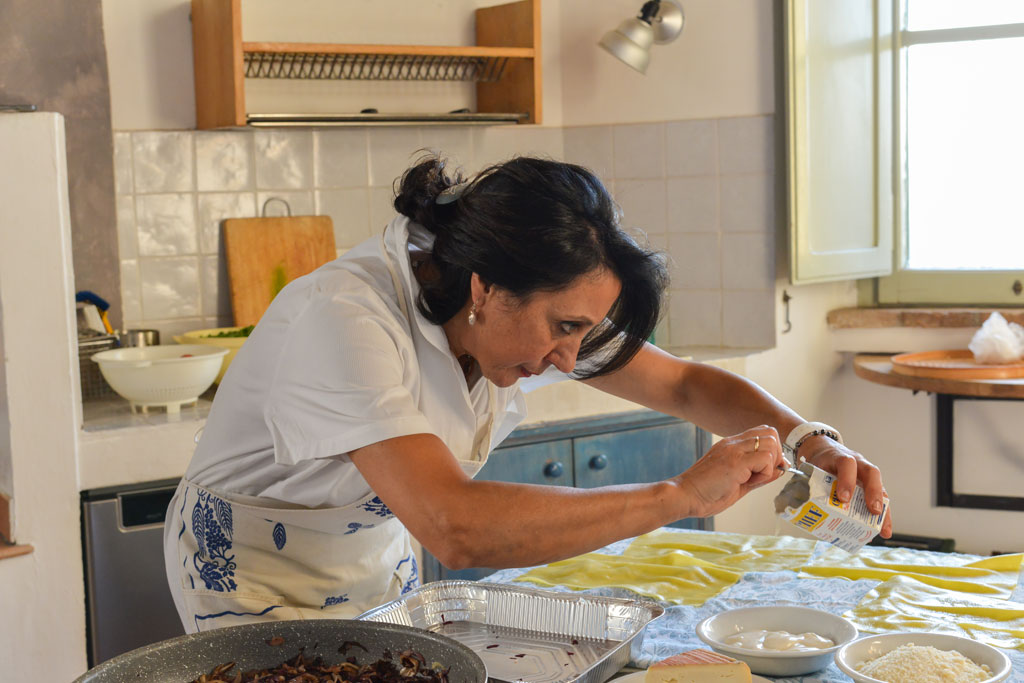 Chef preparing pasta