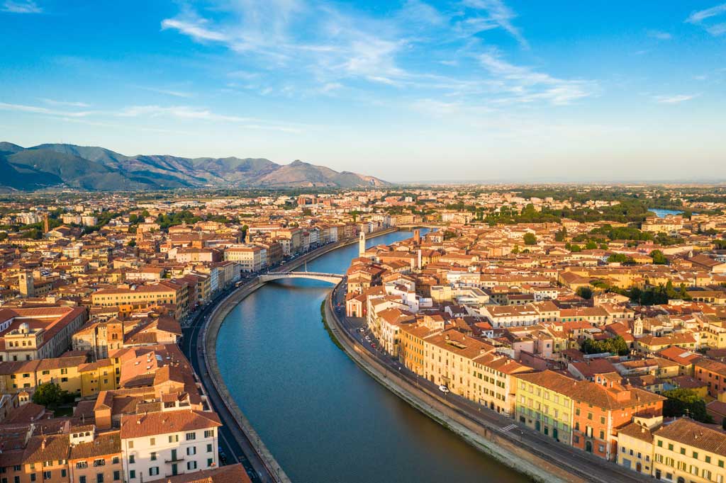 tourist guide pisa