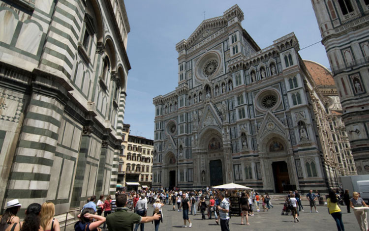 Piazza del Duomo in Florence. Photos: Gary Arndt