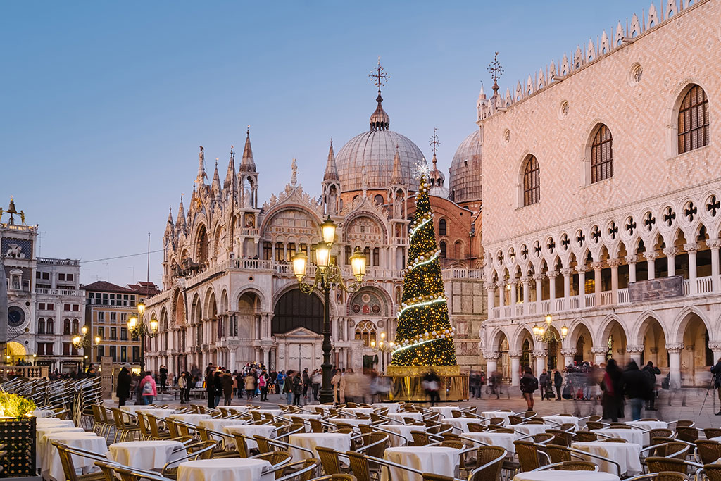 Here is La Befana, a Christmas Tradition in Italy - My Travel in Tuscany