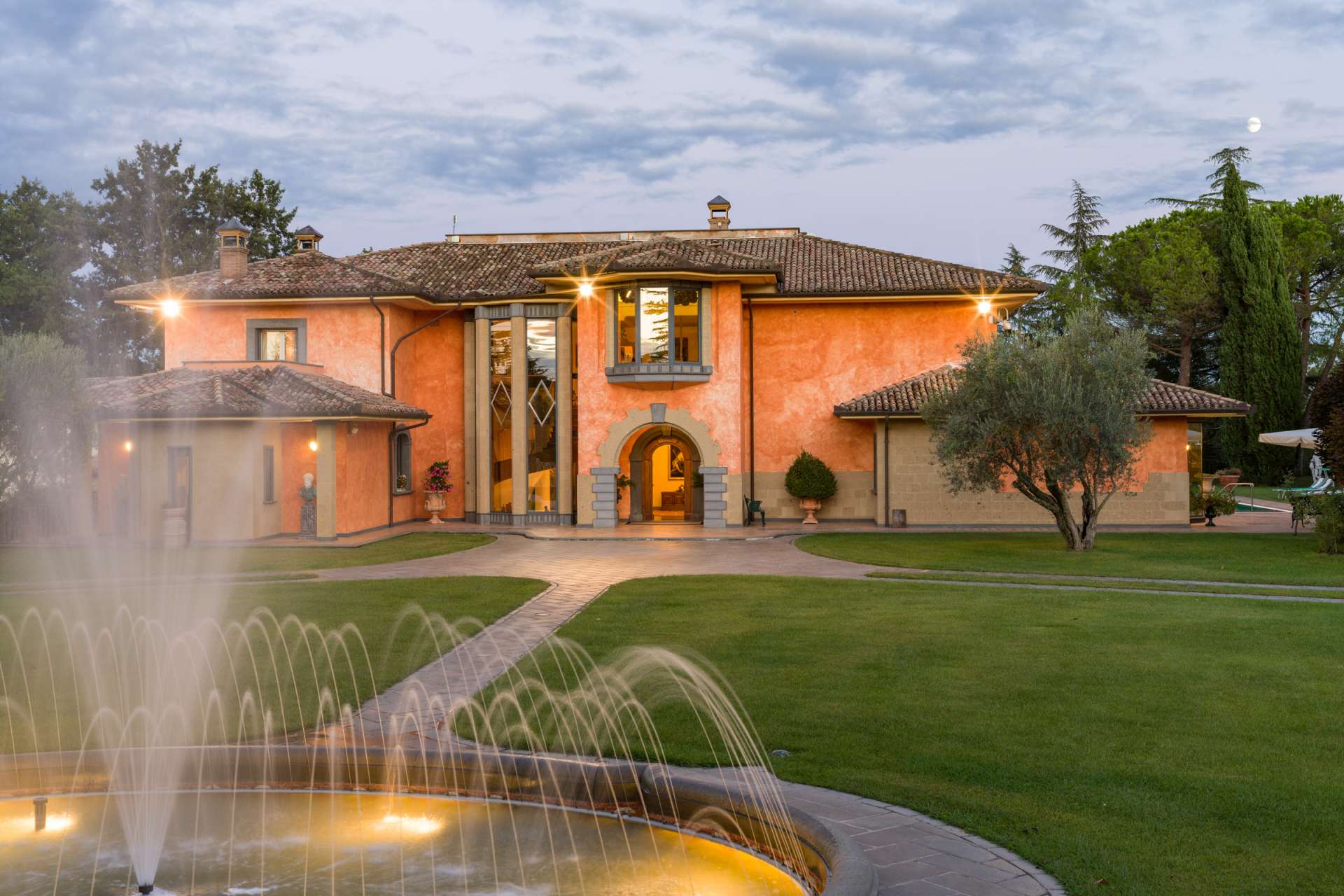 Villa Soele luxury villa Umbria private pool hilltop terrace