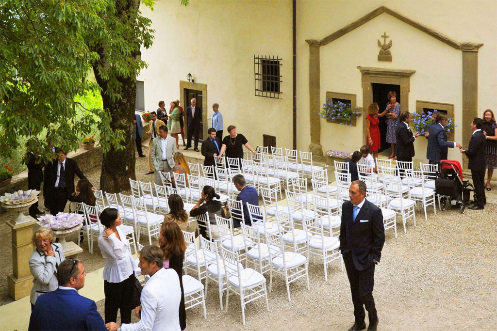 Wedding at the estate of petroio, luxury villa in Tuscany