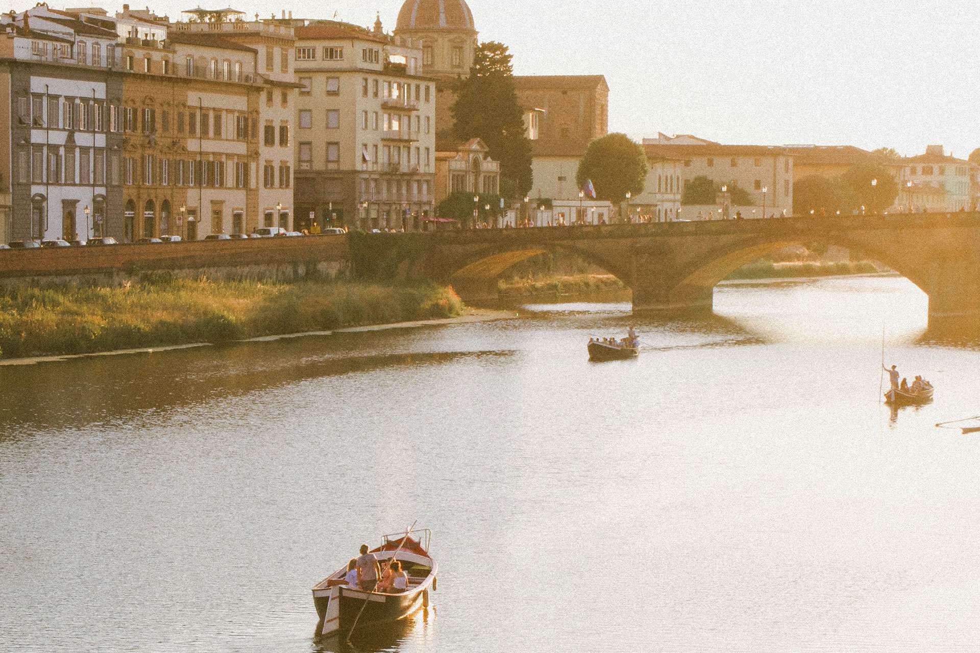 I Medici Walking & Boat Tour of Florence