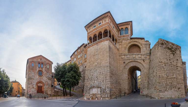 Etruscan Perugia & Perugina Chocolate Factory Tour with Lunch | Tuscany ...
