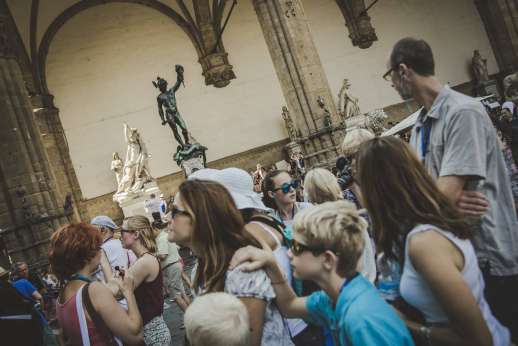 Uffizi & Florentine Squares - Appreciating Benvenuto Cellini’s statue Perseus with the Head of Medusa in Uffizi