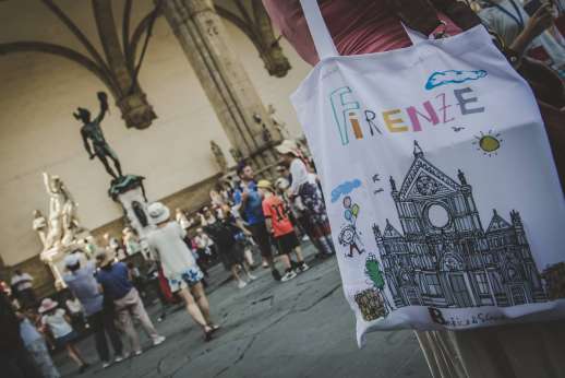 Uffizi & Florentine Squares - Souvenirs from Basilica di Santa Croce in Florence