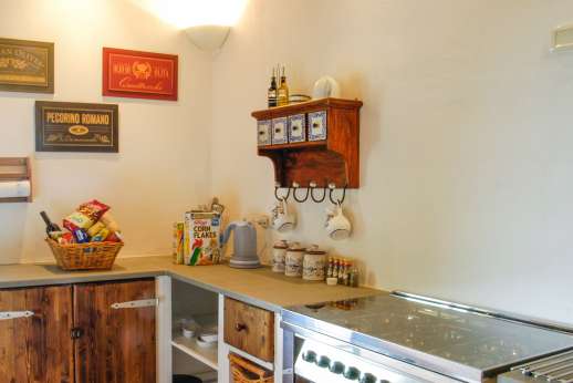 Campo Chinandoli - A well equipped kitchen area.