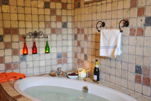 Campo Chinandoli - Bath in the en suite.