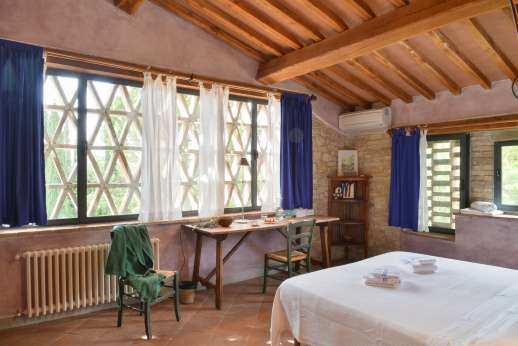 I Tre Cipressi - Another view of the double bedroom