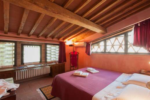 I Tre Cipressi - Another view of the double bedroom