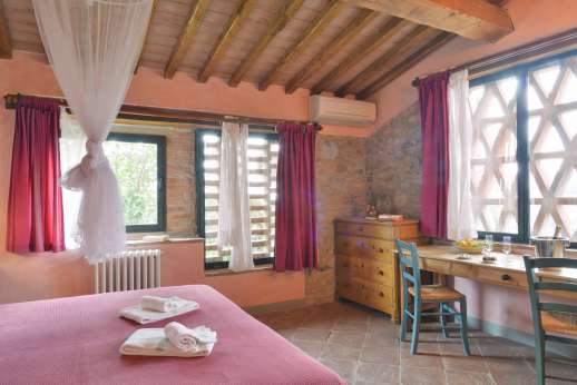 I Tre Cipressi - Another view of one of a double bedroom.