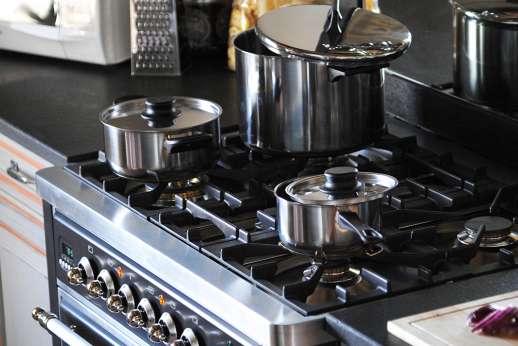 Il Borgo di Petroio - The kitchens professional cooker.
