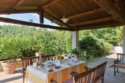 Il Cerro - Dining loggia next to access to the kitchen