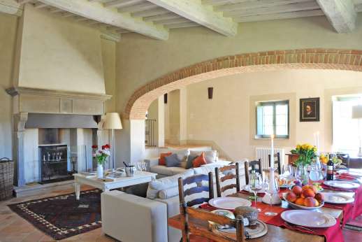 Il Cornello - Il Cornello is a beautifully restored luxury family home.