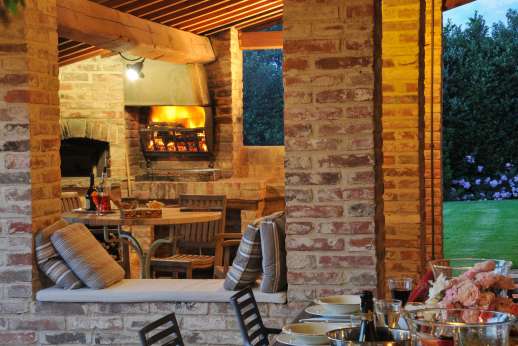 La Badiole - Dining Loggia with wood burning barbecue