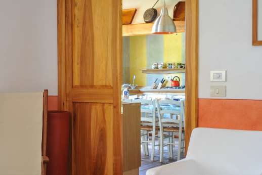 La Magione - Lounge leading though to the kitchen