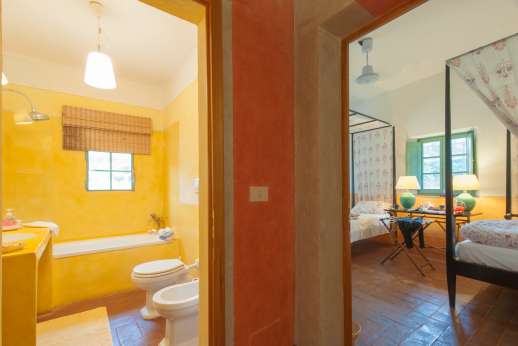 La Magione - Hallway from the bathroom through to the bedroom