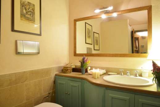 La Piana - Bathroom.