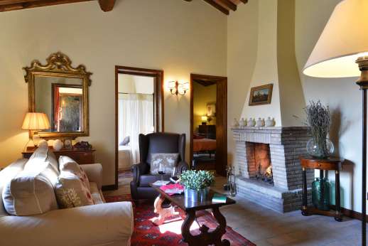Le Gorgacce - First floor sitting room.