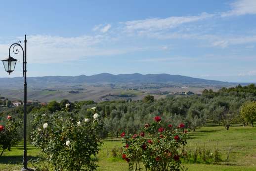 Montaspro - Enjoy the views of the surrounding countryside.