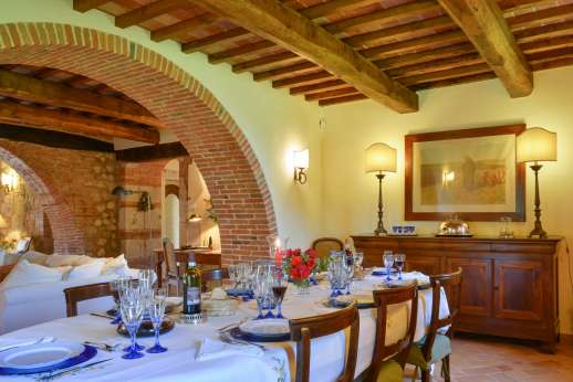 Podere Casalfava - Open plan dining room