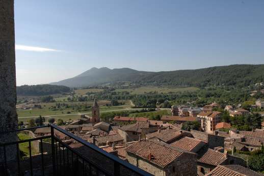 Podere Casalfava - Looking across the rooftops of Sarteano