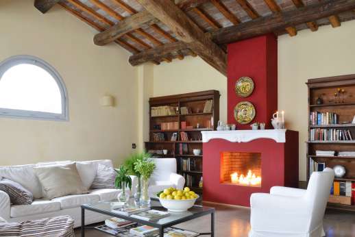 Podere Castelluccio - Comfortable sitting room.