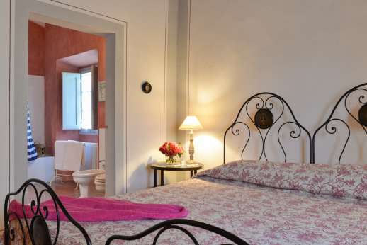Podere Castelluccio - Another view of the twin bedroom