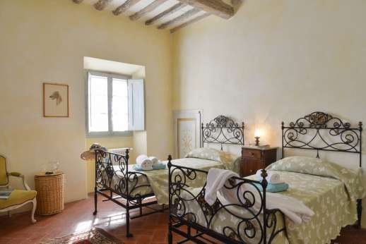 Podere Castelluccio - Another of the twin bedrooms.