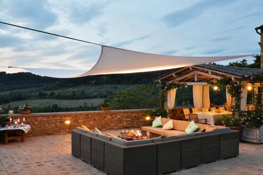 Podere Celli - Terrace also with seating area to enjoy the stunning views over the countryside.