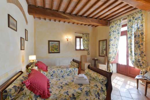 Podere Celli - Air conditioned twin bedroom.§