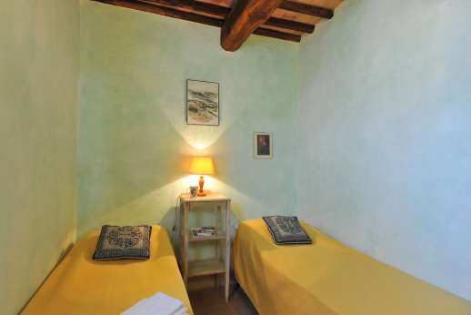 Podere Celli (x 26 people) with Staff and Cook