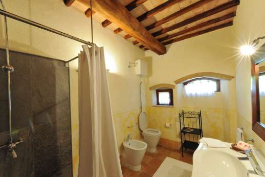Podere Celli (x 26 people) with Staff and Cook