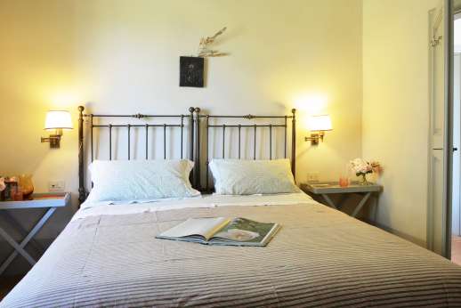 Podere Guicciardini - Air conditioned double bedroom on the first floor.