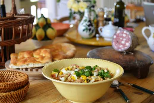 Podere Guicciardini - Enjoy the culinary delights of Tuscany.