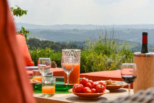 Podere Guicciardini - Podere Guicciardini is a beautiful way to experience Italy