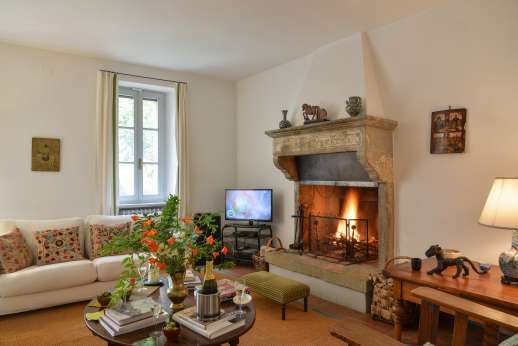 Poggio Alto - Comfortable sitting area, main house.