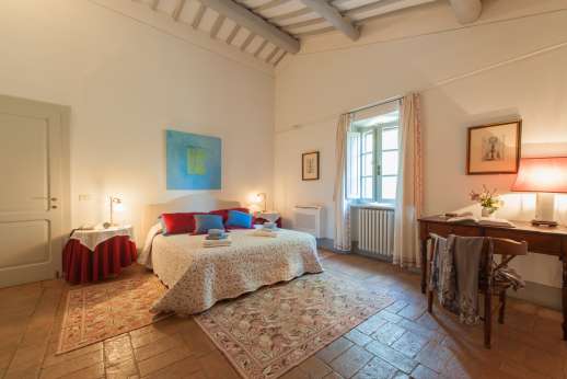 Poggio Alto - Tasteful restoration of the interior has created a country residence with airy, spacious rooms.