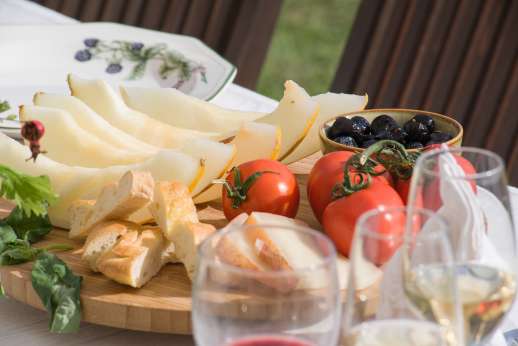 San Leolino - Have a pizza evening prepared and cooked for you in the traditional wood oven by the staff at San Leolino.