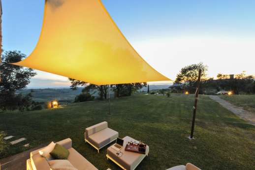 Tenuta Almabrada - Take your evenings outside at Tenuta Almabrada