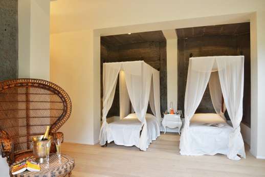 Tenuta Almabrada - Main house bedroom.