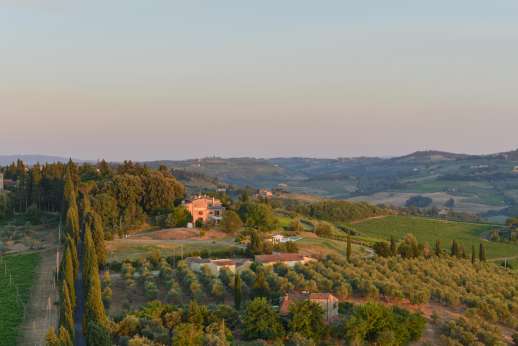 Tenuta Almabrada - Surrounded by olive groves and vineyards