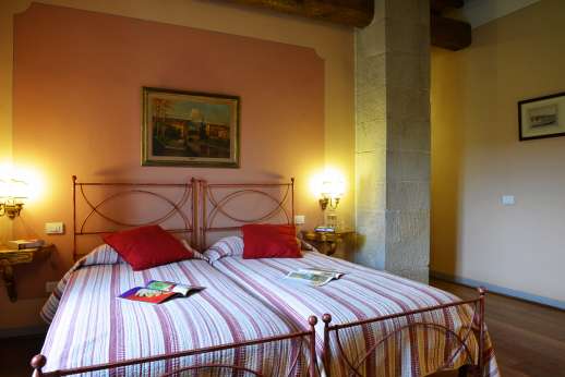 The Estate Of Petroio - La Villa di Petroio twin bedroom in the east wing (convertible to double)