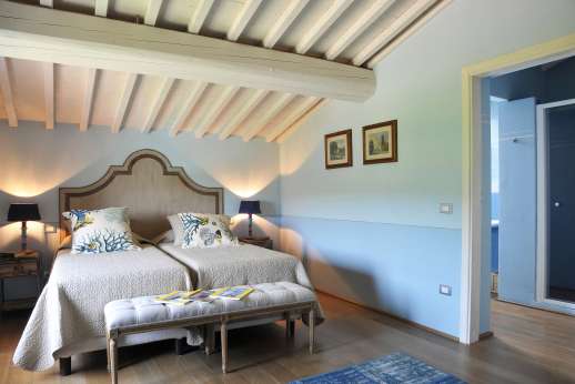 The Estate Of Petroio - Il Borgo di Petroio. Air-conditioned twin bedroom in the main house with an en suite bathroom (convertible to double)