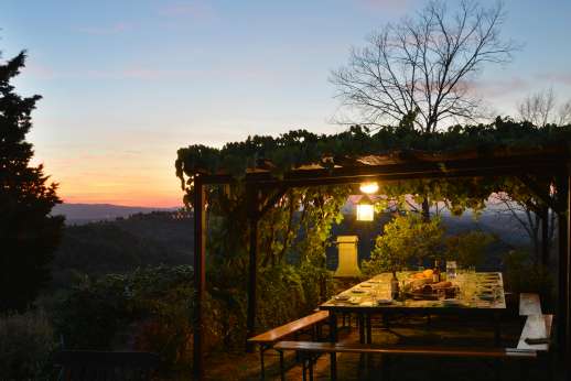 Tizzano - A perfect outdoor dining area, whether daytime or evening.