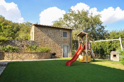 Villa al Monte - The large garden and play area.
